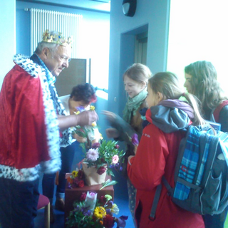 2-erh-grat-schler Montessori-Schulzentrum Leipzig - Neuigkeiten - ... denn wer froh ist ...